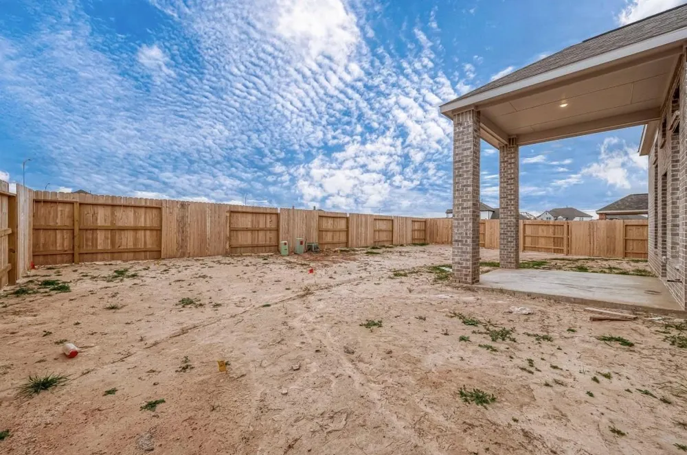 1041 Comal Trail Dayton, TX 77535