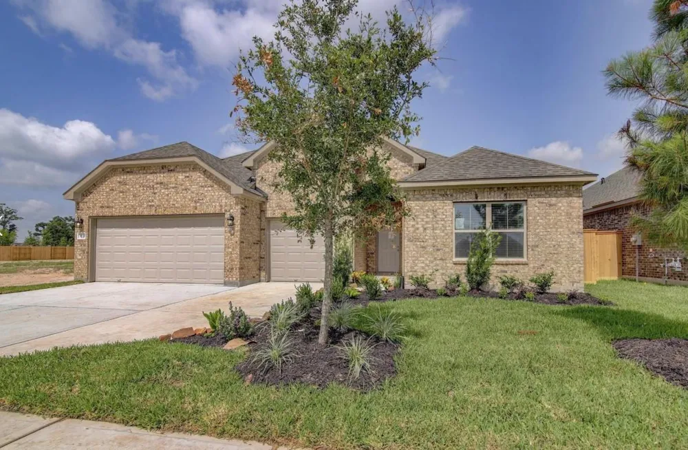 1061 Comal Trail Dayton, TX 77535