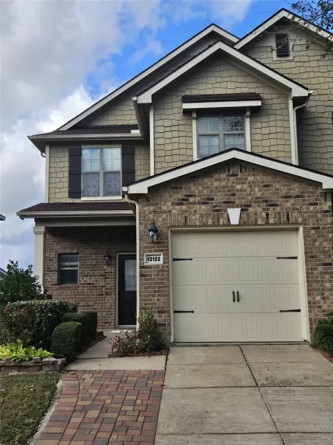 13122 Stratford Skies Lane