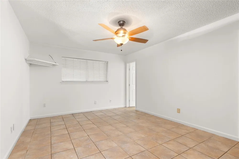 1818 New Orleans Street Deer Park, TX 77536