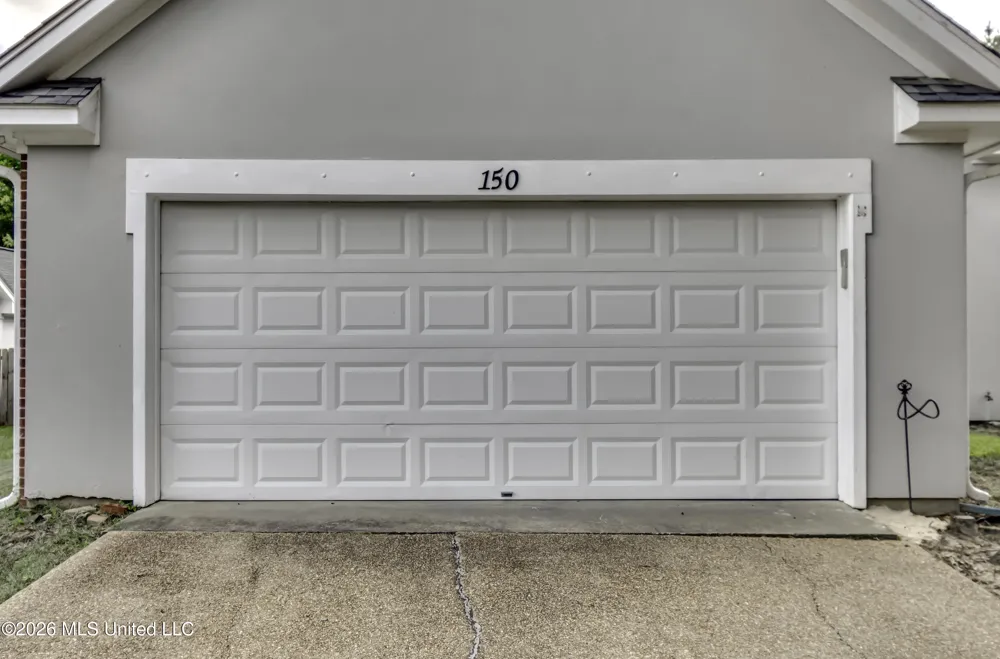 150 Fairfield Circle Madison, MS 39110
