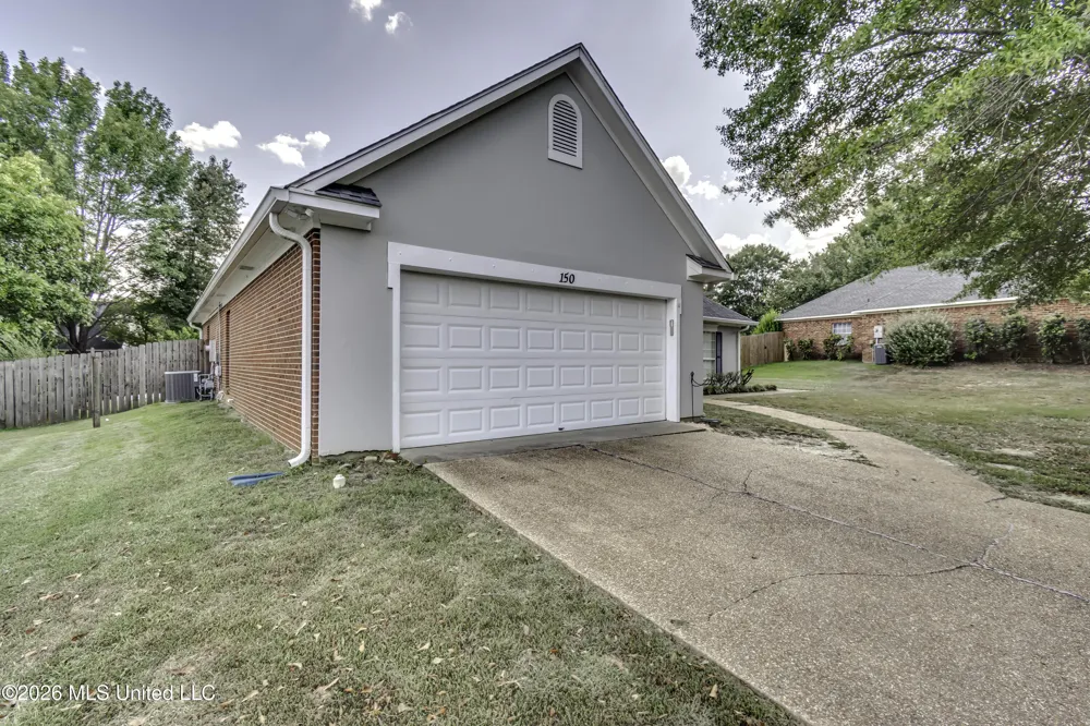 150 Fairfield Circle Madison, MS 39110