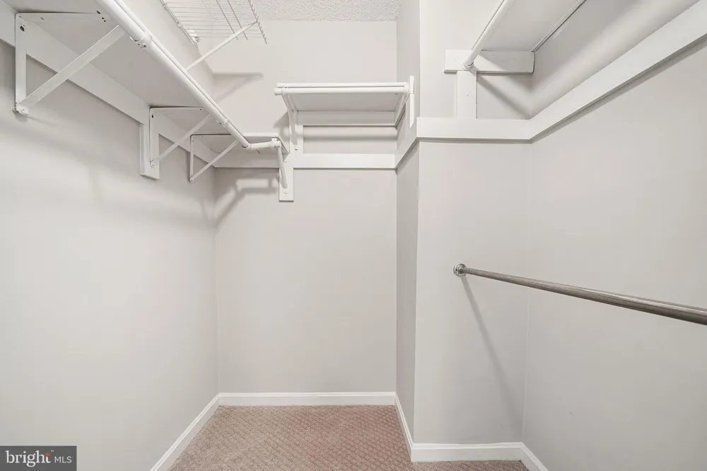 1101 S ARLINGTON RIDGE ROAD #212 Arlington, VA 22202