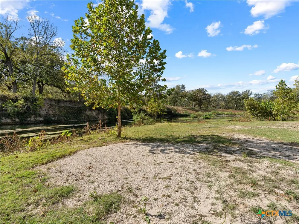 4 US Hwy 90 Alt Seguin, TX 78155