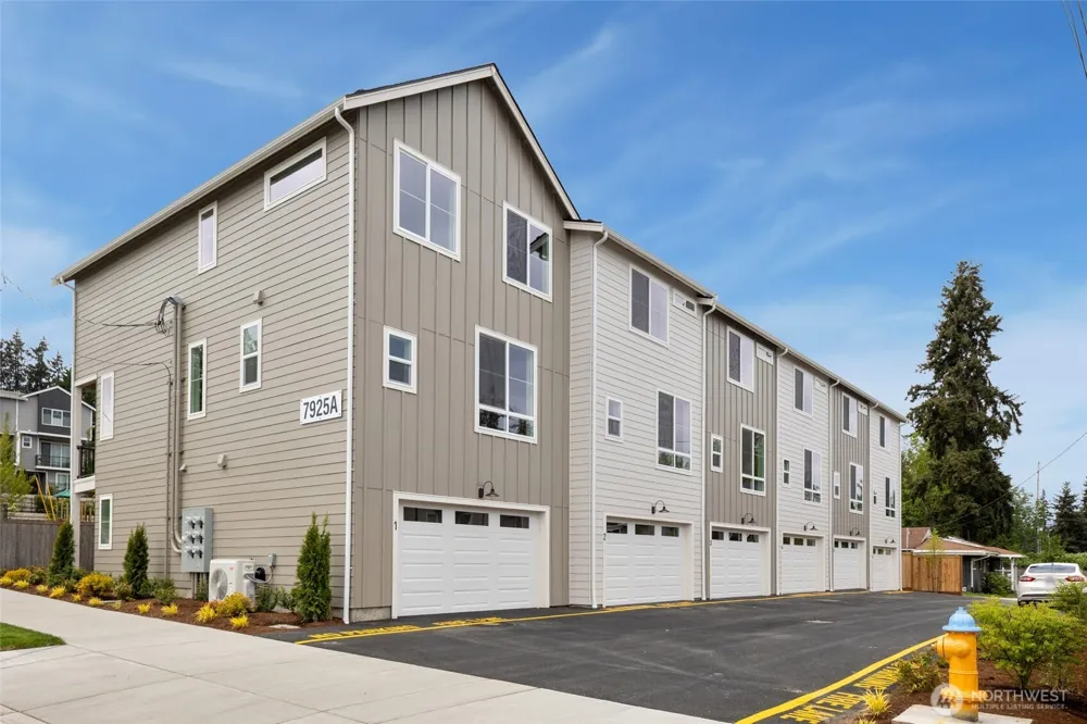 7925 230th Street SW #A1 Edmonds, WA 98026