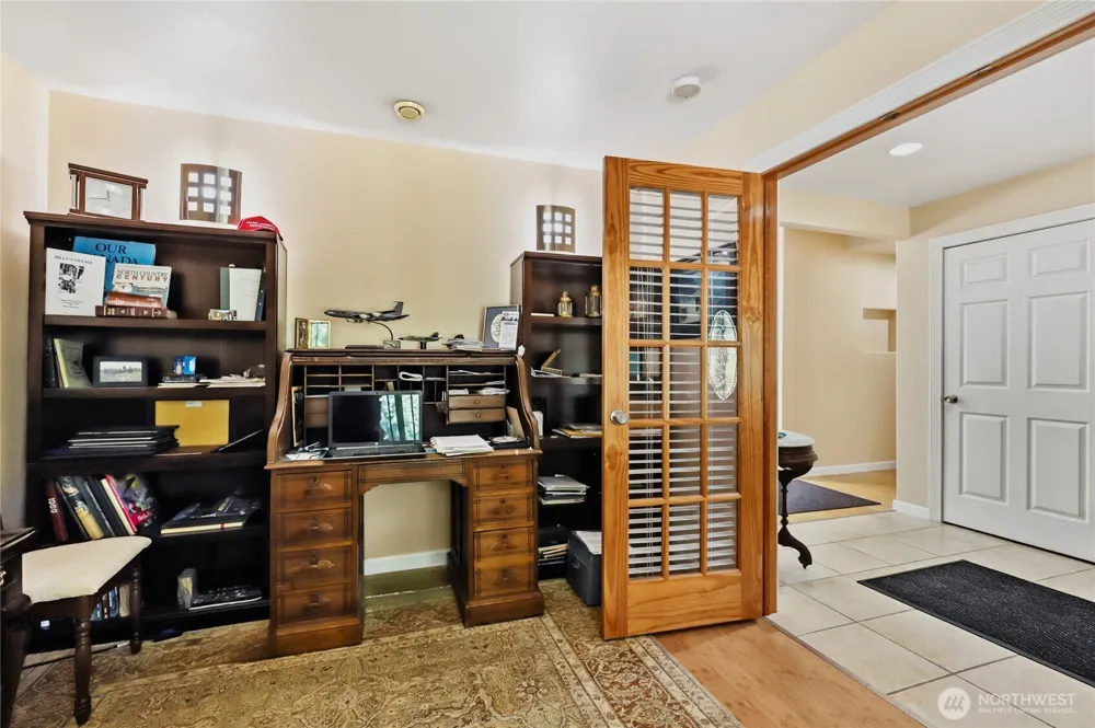 6385 NW Airpark Court Silverdale, WA 98383
