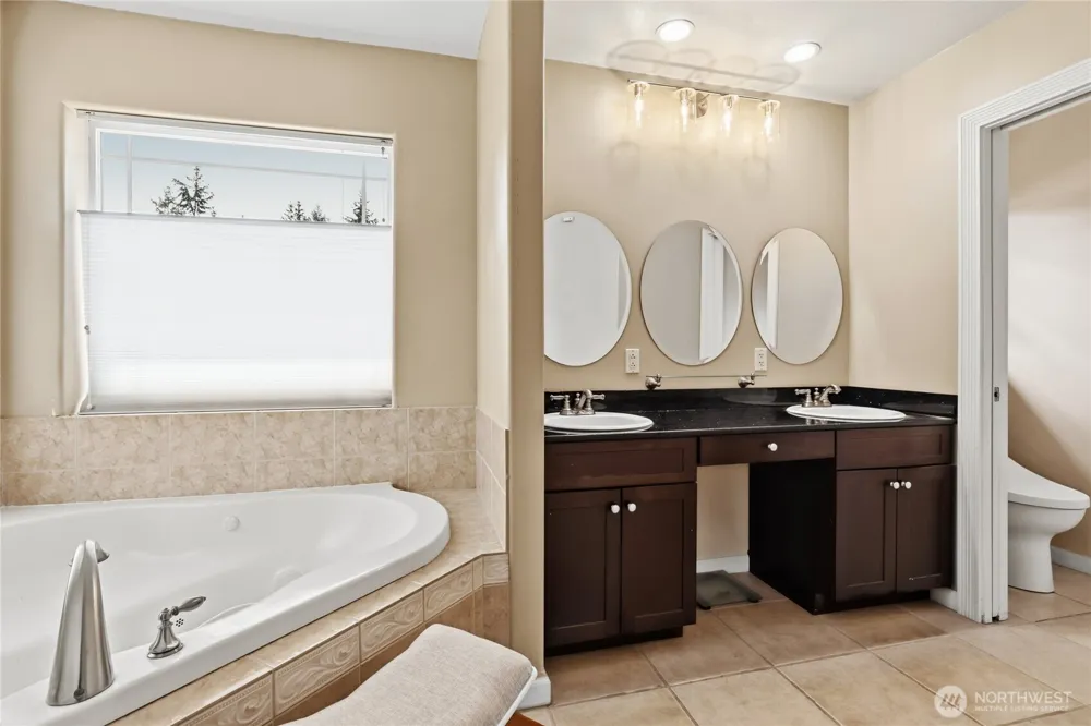 6385 NW Airpark Court Silverdale, WA 98383