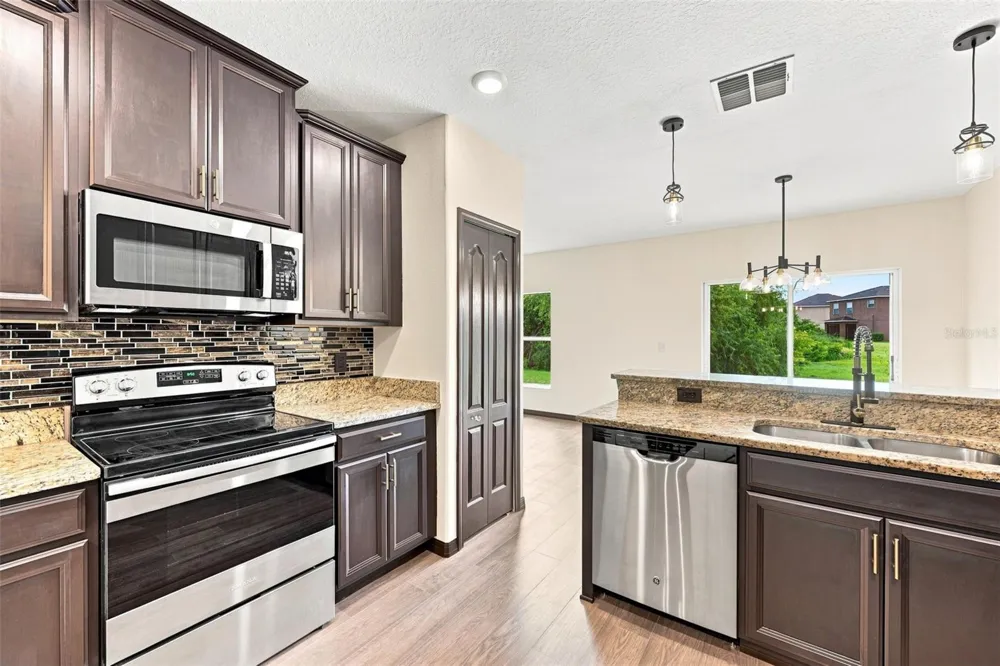 1403 TRAILWATER STREET Ruskin, FL 33570