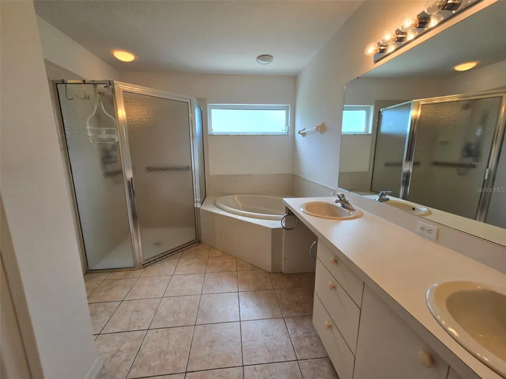 5320 HYLAND HILLS AVENUE #2218 Sarasota, FL 34241