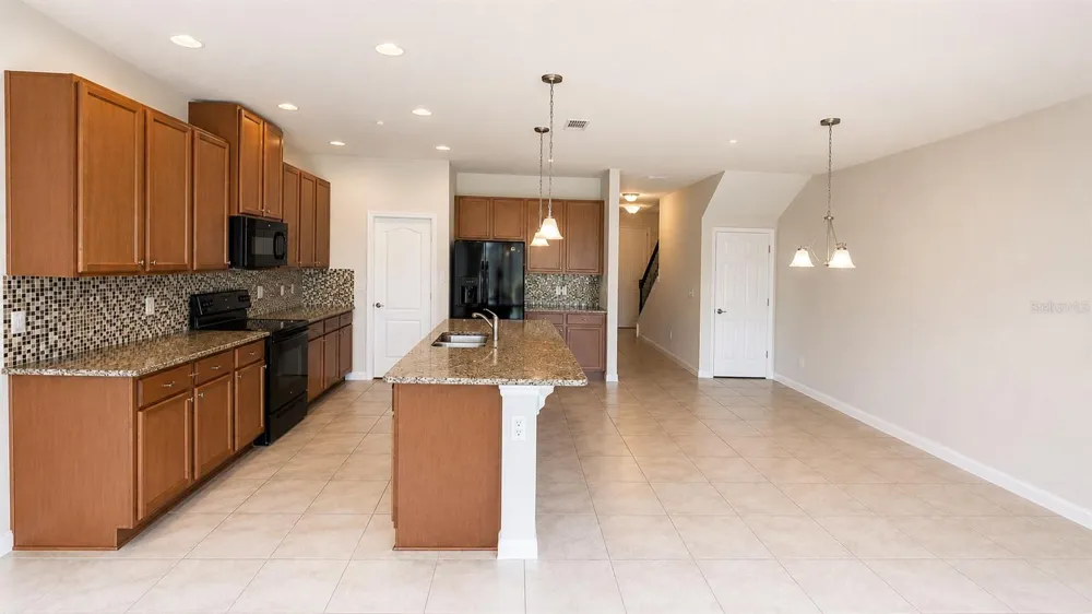 7605 ALOMA PINES COURT Winter Park, FL 32792