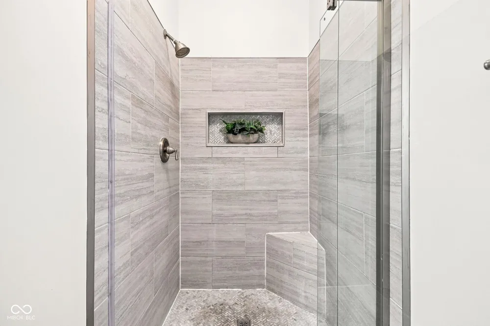 450 E Ohio Street #114 Indianapolis, IN 46204