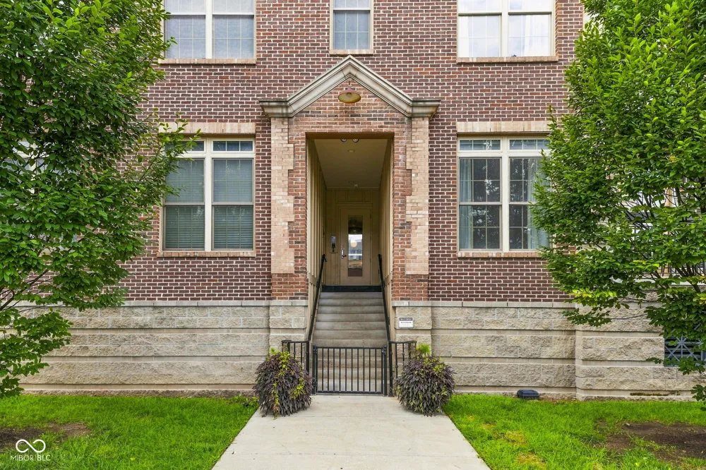 450 E Ohio Street #114 Indianapolis, IN 46204