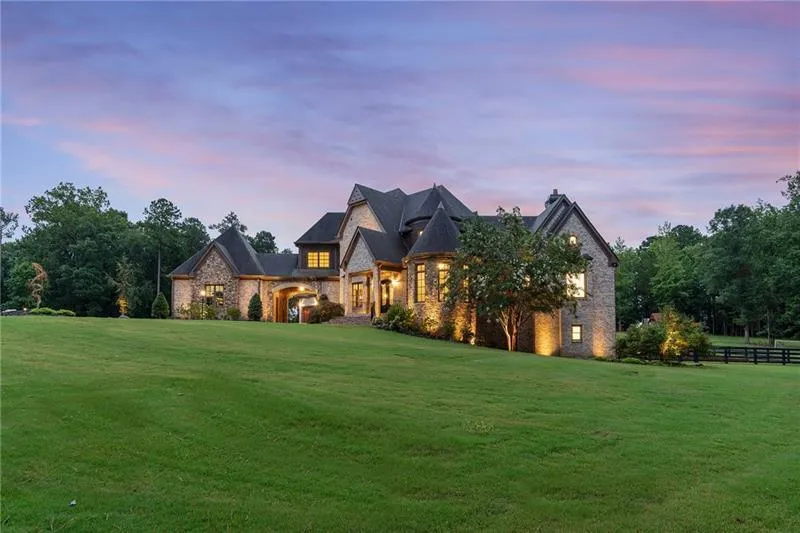 14560 Wood Road #B Milton, GA 30004