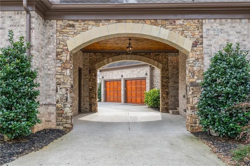 14560 Wood Road #B Milton, GA 30004