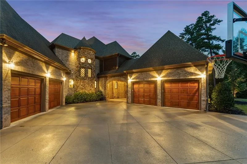 14560 Wood Road #B Milton, GA 30004