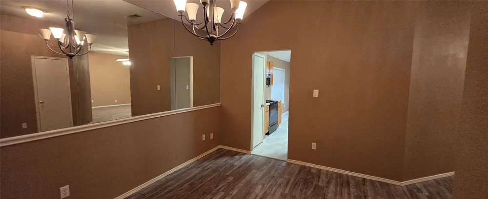 1912 Chapman Drive Lancaster, TX 75134
