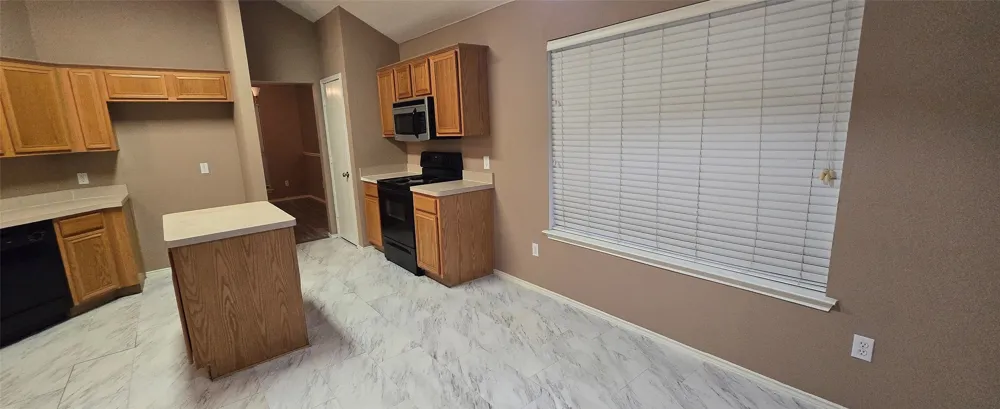 1912 Chapman Drive Lancaster, TX 75134