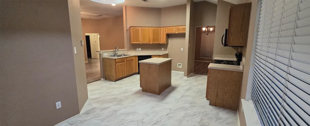 1912 Chapman Drive Lancaster, TX 75134