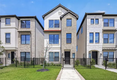 2507 Grey Willow Trail