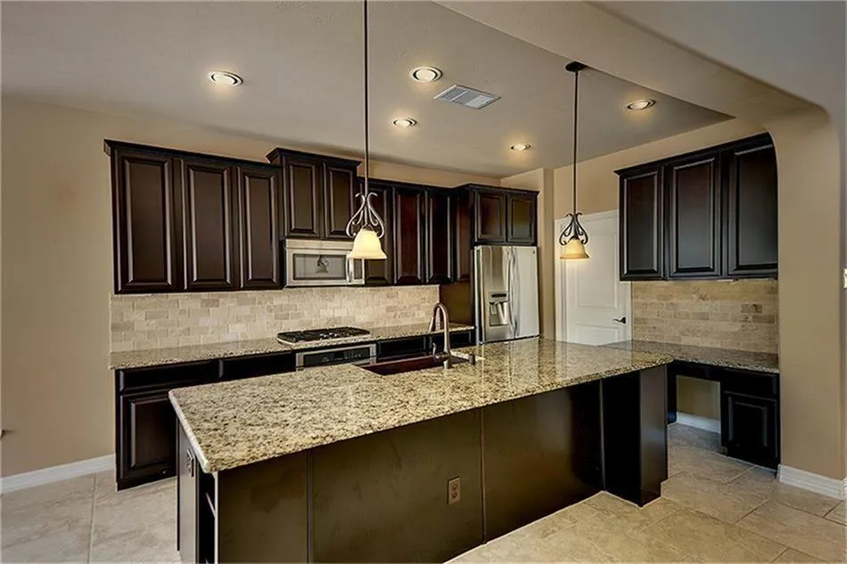 126 Hearthshire Circle The Woodlands, TX 77354