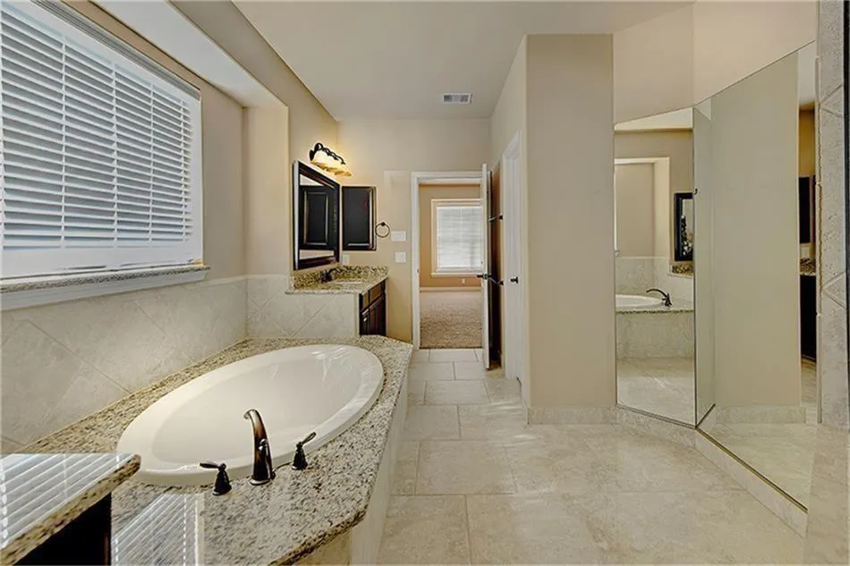 126 Hearthshire Circle The Woodlands, TX 77354