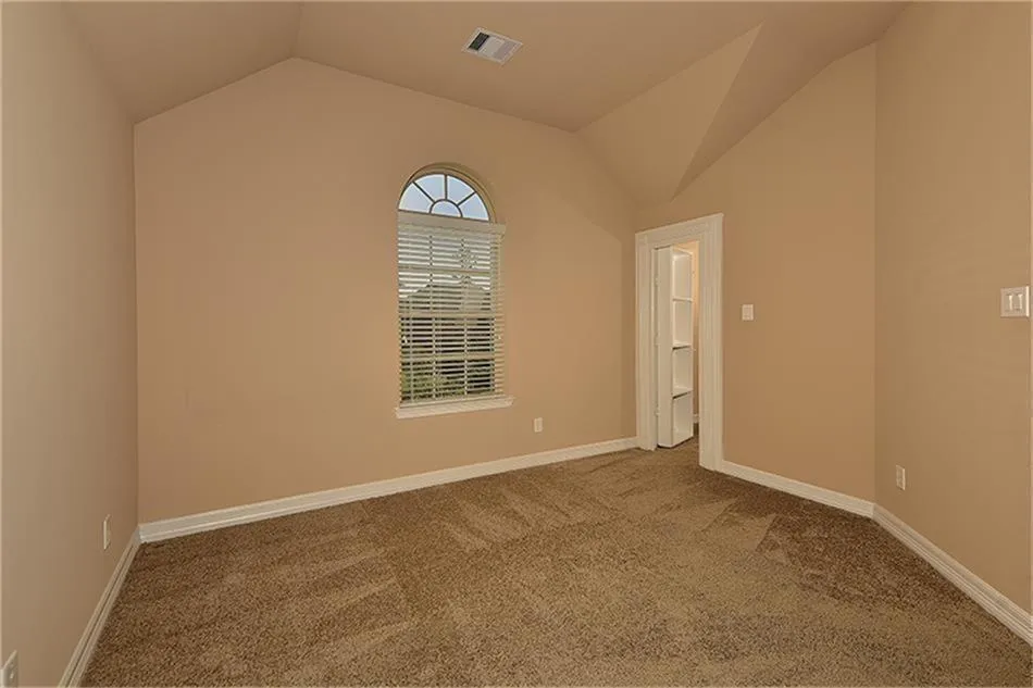 126 Hearthshire Circle The Woodlands, TX 77354