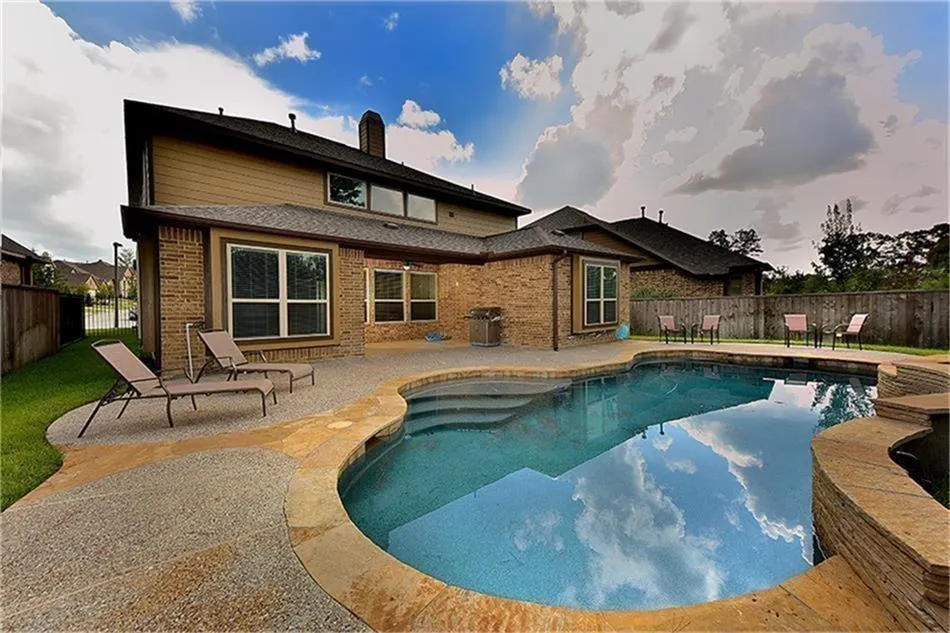 126 Hearthshire Circle The Woodlands, TX 77354
