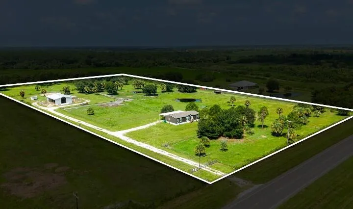 5729 US-98 Okeechobee, FL 34972