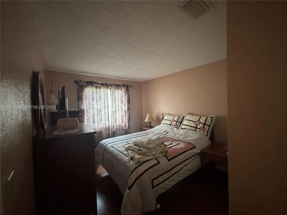 9510 Ashley Dr Miramar, FL 33025