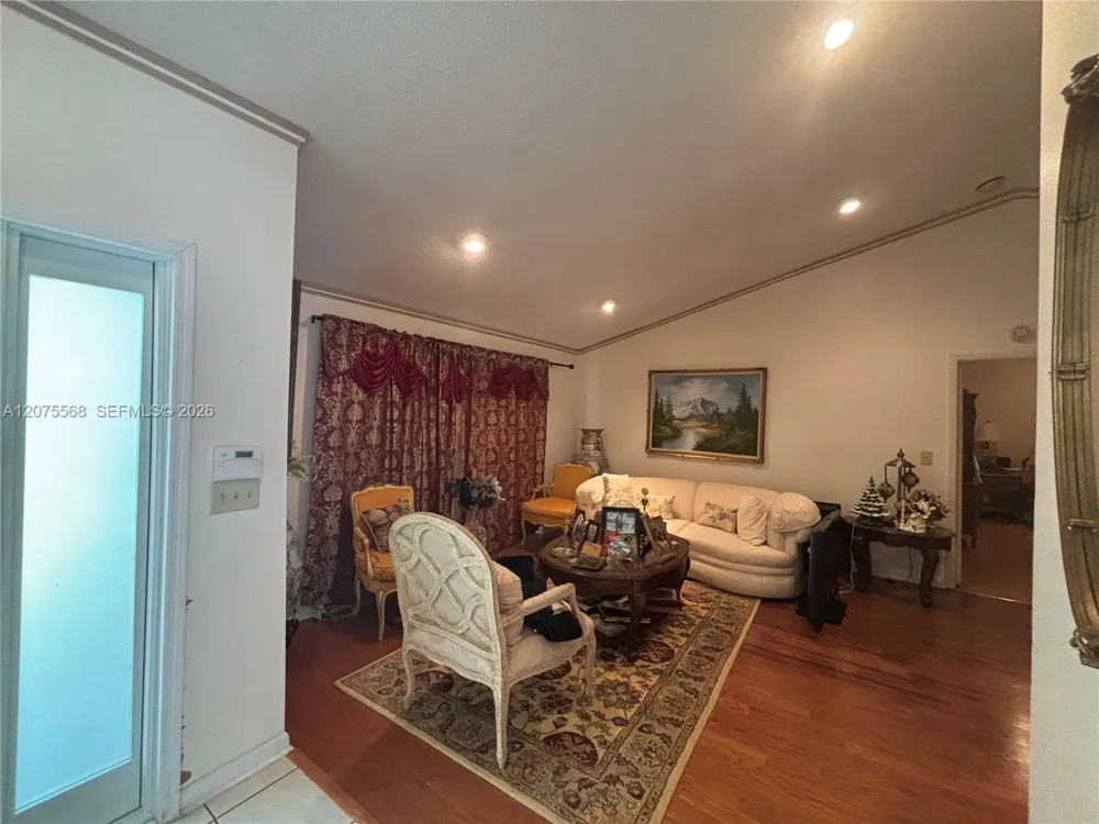 9510 Ashley Dr Miramar, FL 33025