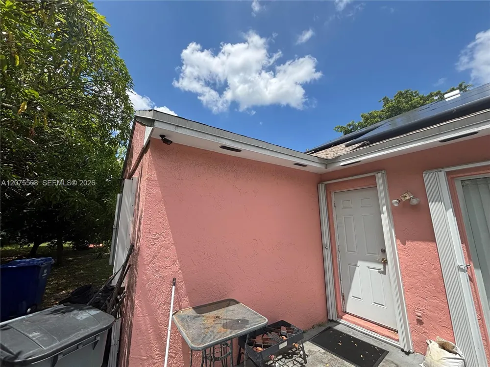 9510 Ashley Dr Miramar, FL 33025