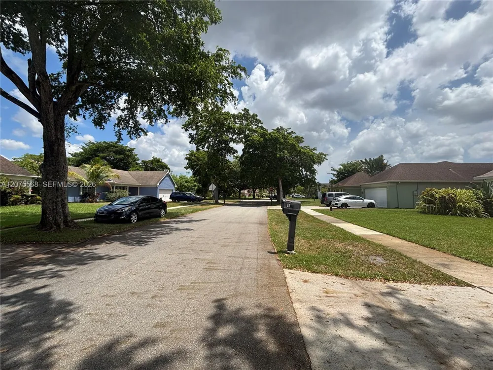 9510 Ashley Dr Miramar, FL 33025