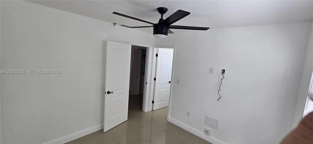 12005 SW 14th St #407-D Miami, FL 33184