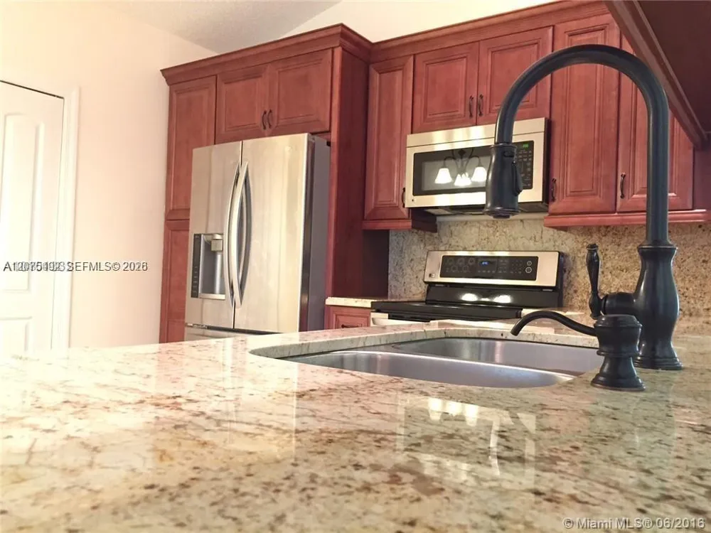 5201 SW 31st Ave #225 Dania Beach, FL 33312