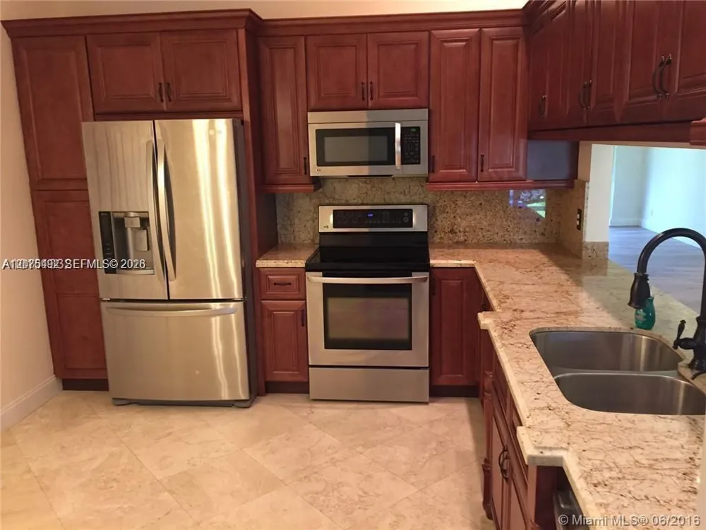 5201 SW 31st Ave #225 Dania Beach, FL 33312