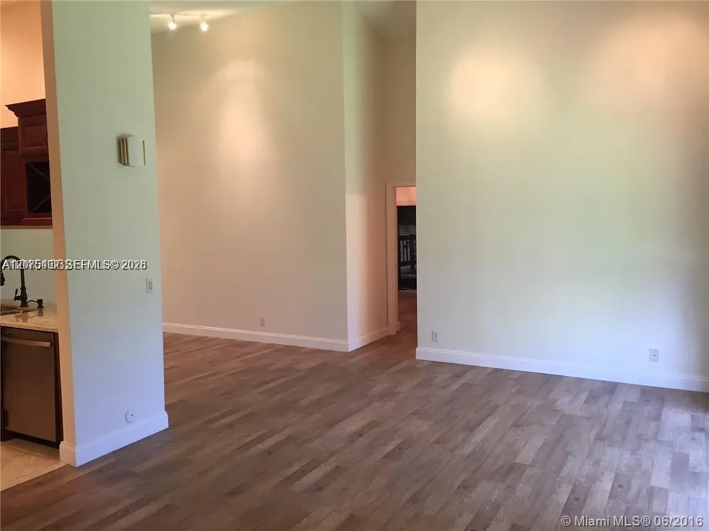 5201 SW 31st Ave #225 Dania Beach, FL 33312