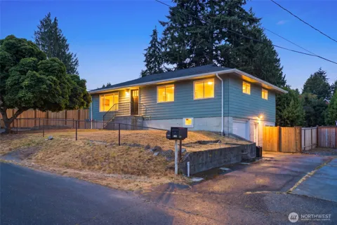 7414 Highland Drive