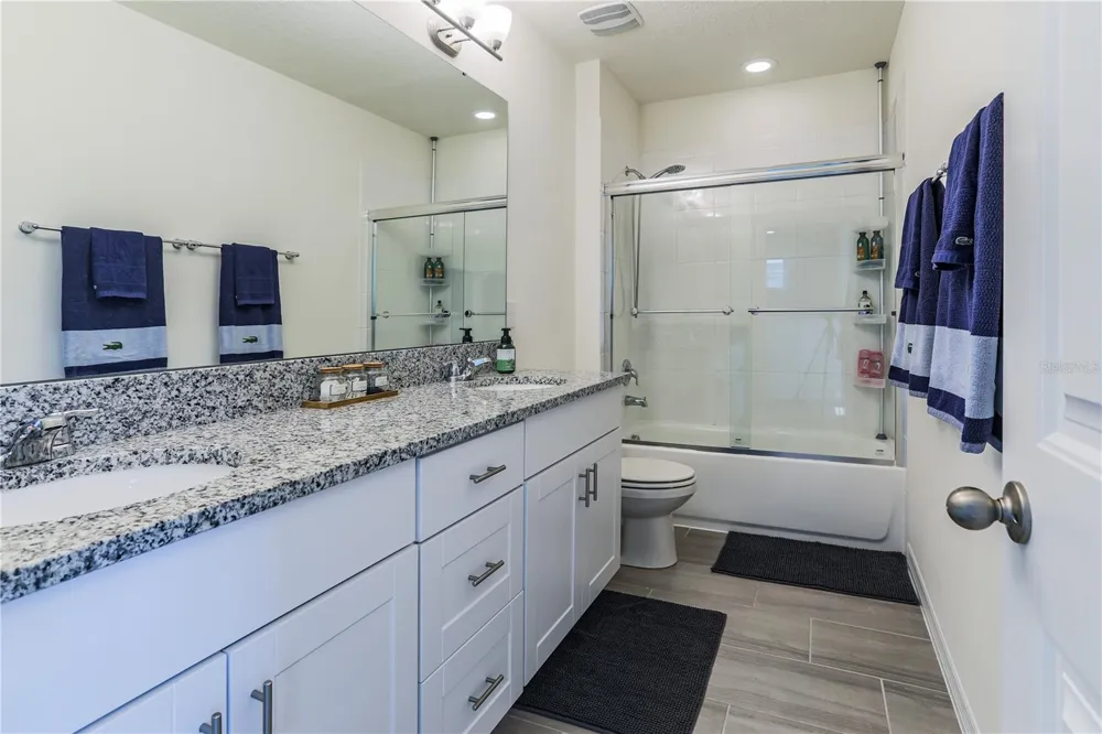 16625 POINT ROCK DRIVE Winter Garden, FL 34787
