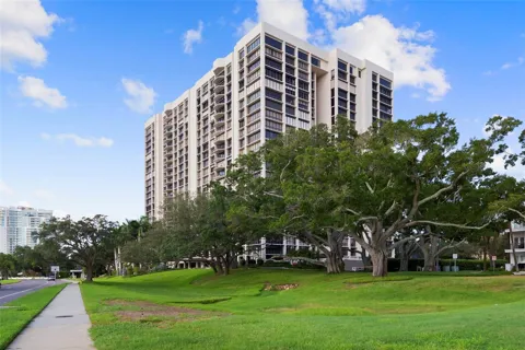 3301 BAYSHORE BOULEVARD #505C