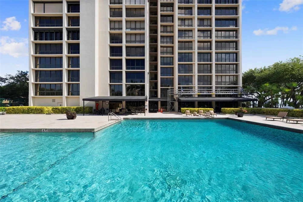 3301 BAYSHORE BOULEVARD #505C Tampa, FL 33629