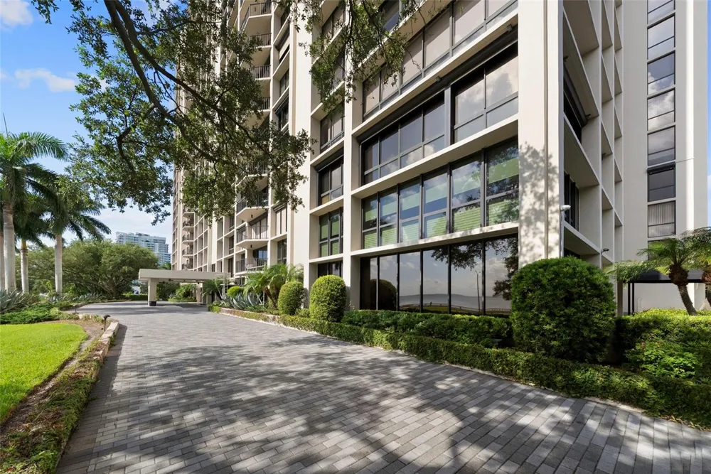 3301 BAYSHORE BOULEVARD #505C Tampa, FL 33629