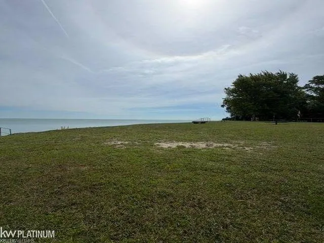 7339 Lakewood Road Worth Township, MI 48450