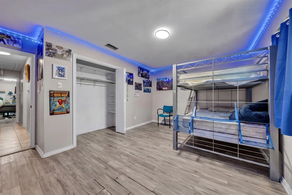 3813 Lynbrook Lane Arlington, TX 76015