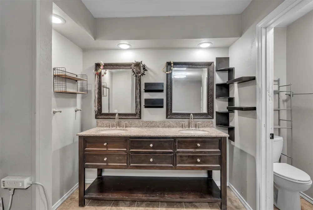 3813 Lynbrook Lane Arlington, TX 76015