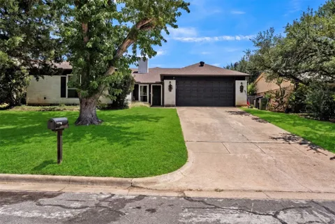3813 Lynbrook Lane
