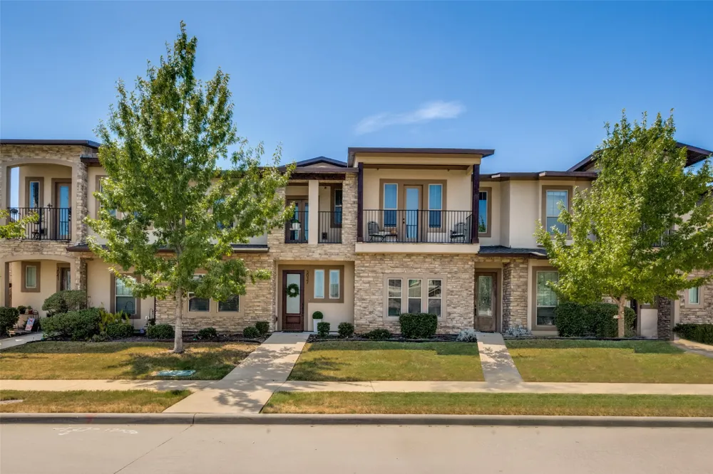 3037 Solana Circle Denton, TX 76207