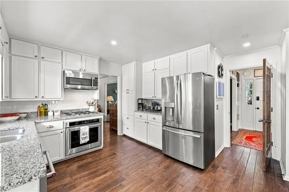 670 Robinhood Trail Gainesville, GA 30501