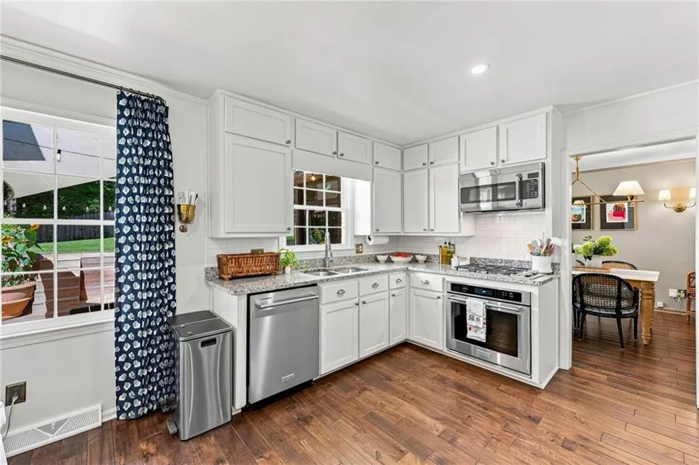 670 Robinhood Trail Gainesville, GA 30501
