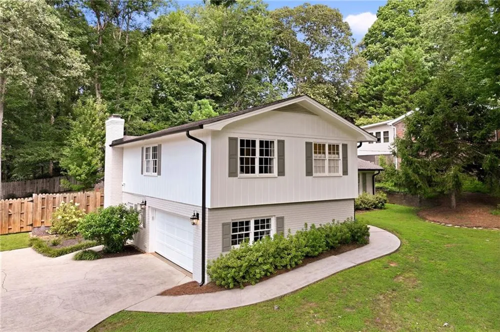 670 Robinhood Trail Gainesville, GA 30501