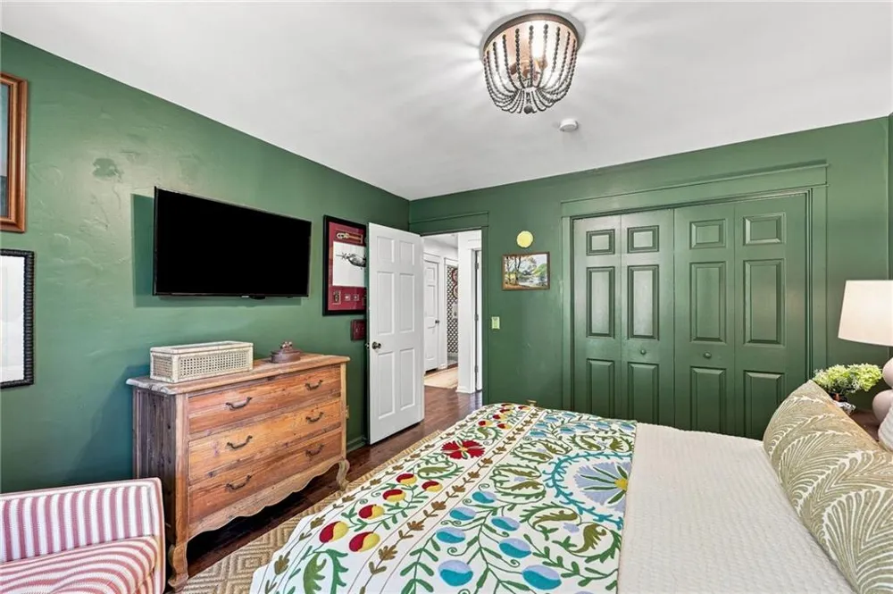 670 Robinhood Trail Gainesville, GA 30501
